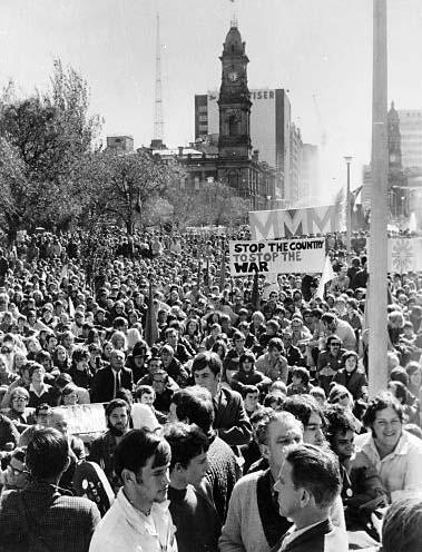 An anti-Vietnam War demonstration in Victoria Square, Adelaide, 1971. [National Library of Australia pic-vn4268191]