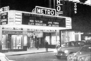 Photo from the State Library. The Metro was closed in 1975 and completely changed by Greater Union - it was painted purple and reopened as Hindley Cinemas.