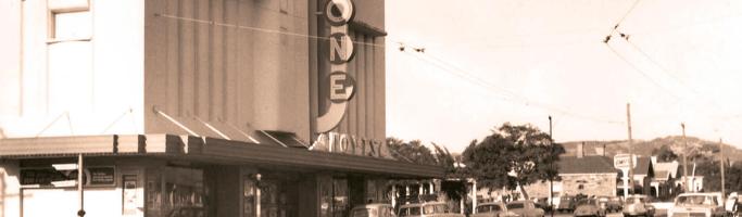 Saturday Arvo at the Pictures There were picture theatres in every suburb. This is the Ozone on Kensington Road at Marryatville, later known as the Chelsea and now the Regal