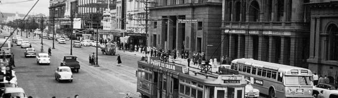 When We Had “Connies” on the Trams and Buses Photo from ARW FB page.
A tram conductor waits as passengers board a tram in King William Street in the 1950s
