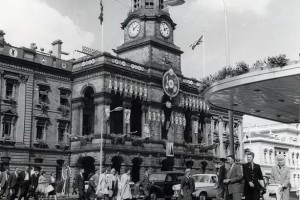 Photo from State Library of SA. Whenever we went to town in the 50s and 60s it was always in our Sunday best.