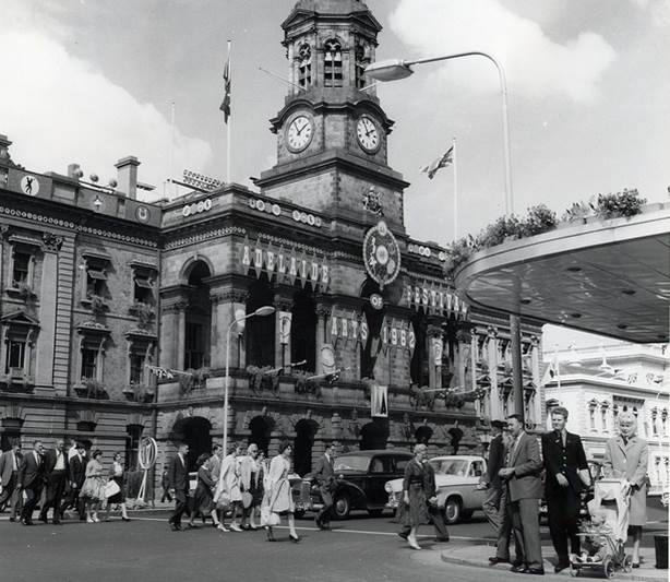 Photo from State Library of SA. Whenever we went to town in the 50s and 60s it was always in our Sunday best.