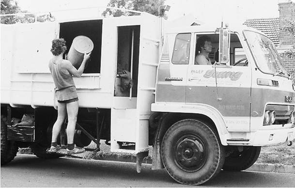 Garbage truck 1970s