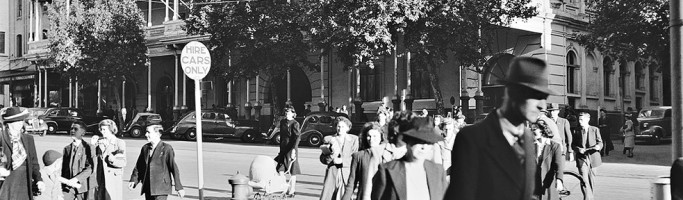 Photo from the State Library of SA. The South Australian Hotel at the very height of its fame. Photo by Max Dupain, taken in the early 1950s