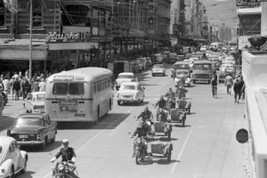 Photo from unknown source.  Long before the street was turned into a pedestrian mall.