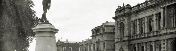 Franklin St in 1916, soon after the Sturt Statue was unveiled in December. Opposite is the Post Office building and in the centre is the Telephone Exchange. Picture: Francis Gabriel / State Library of SA B2158